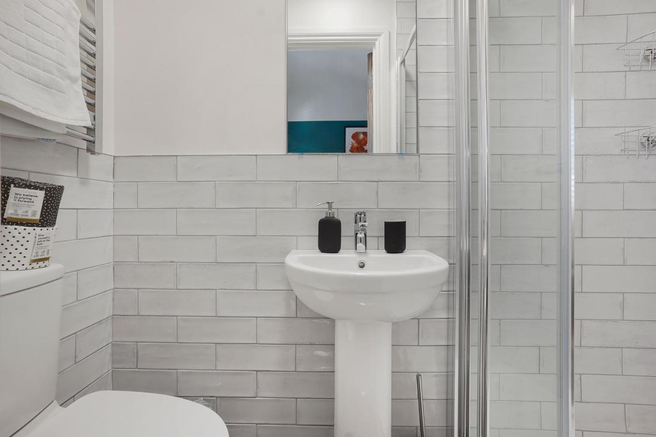 Stylish Eco Aparthotel In Folkestone Eksteriør bilde