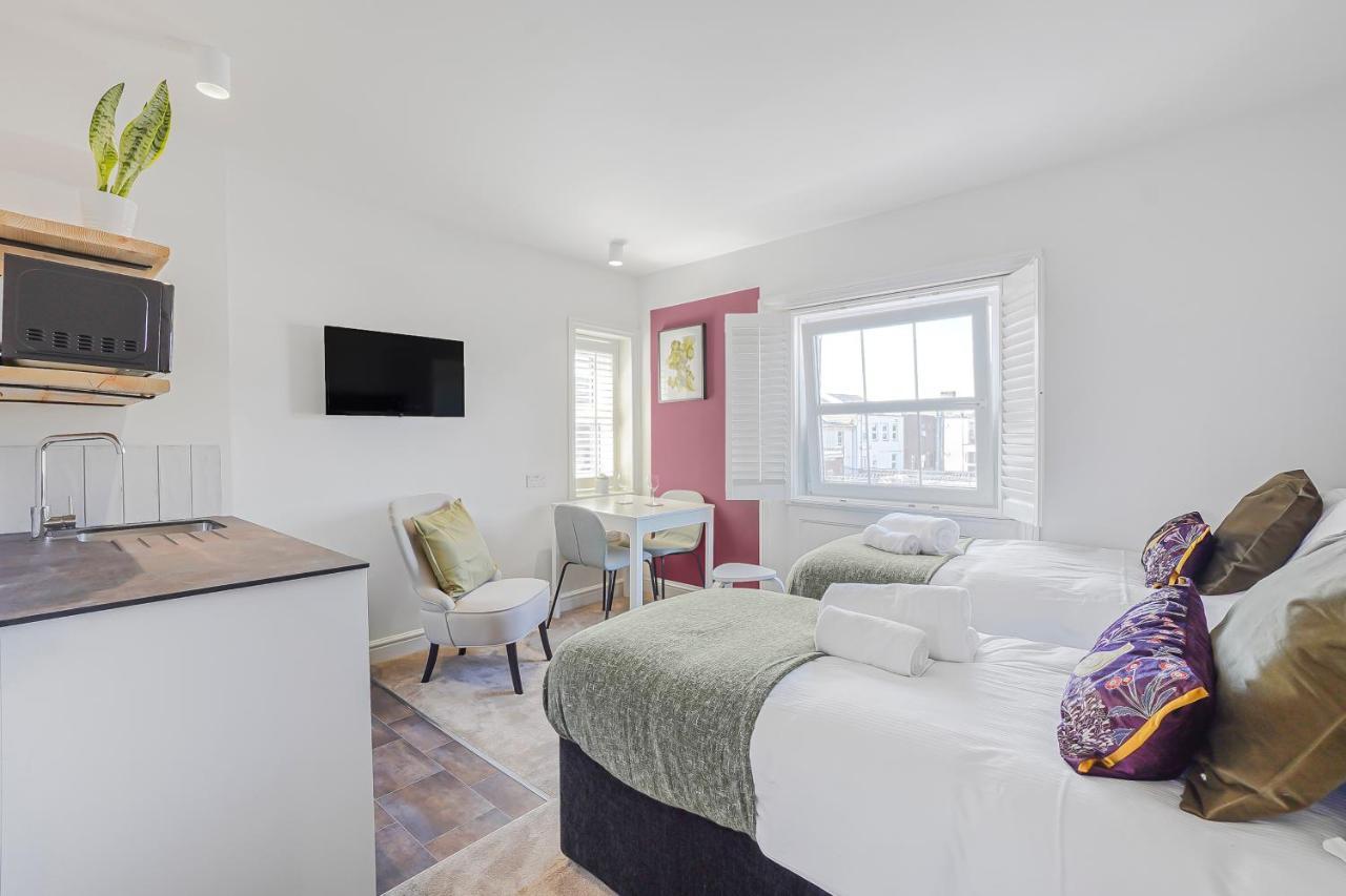 Stylish Eco Aparthotel In Folkestone Eksteriør bilde