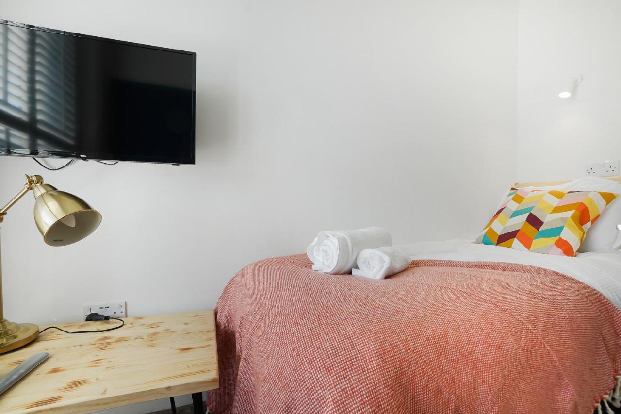 Stylish Eco Aparthotel In Folkestone Eksteriør bilde